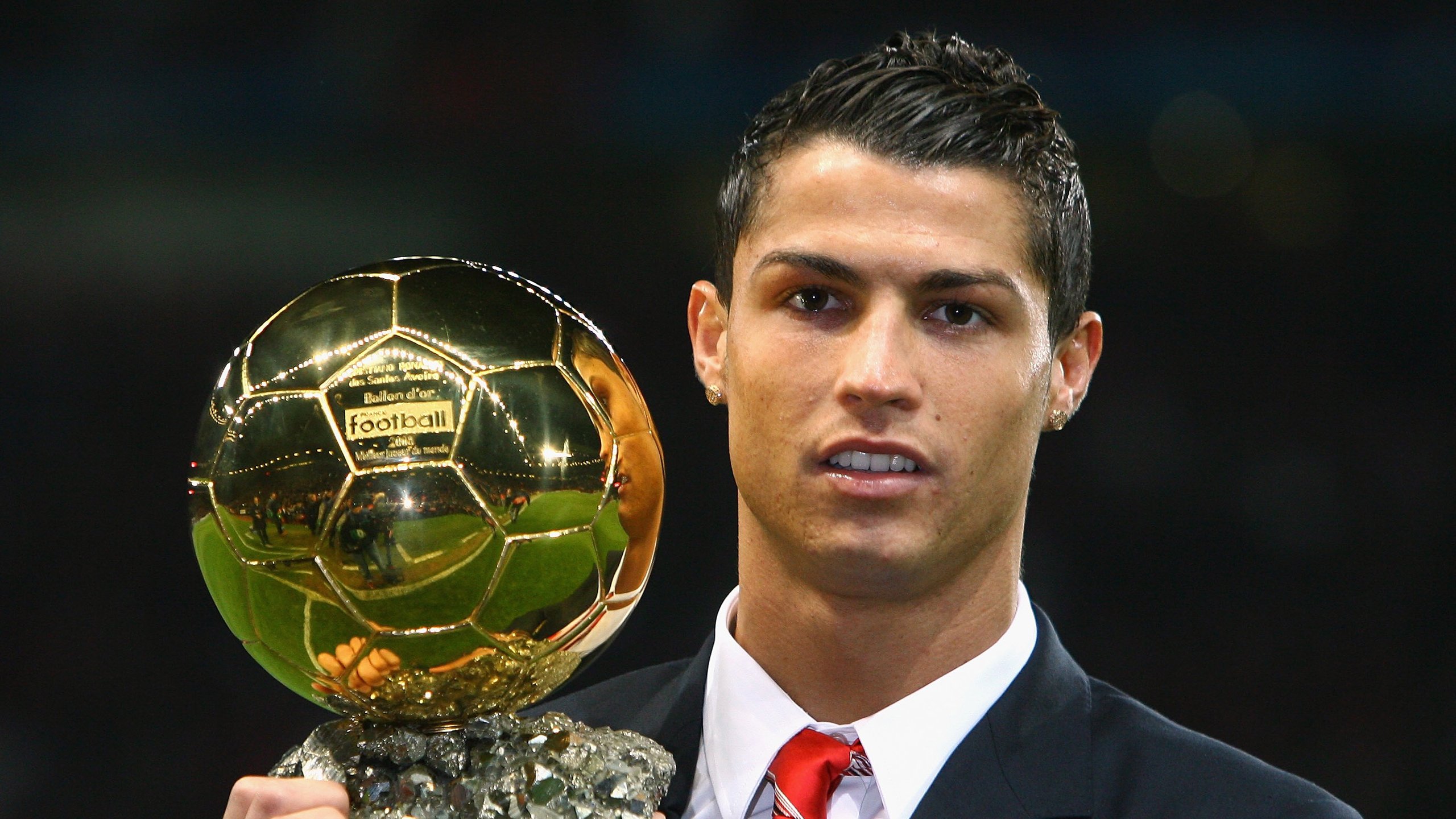 人工智能辅助裁判系统在中国比赛中首次应用，人工智能取代裁判